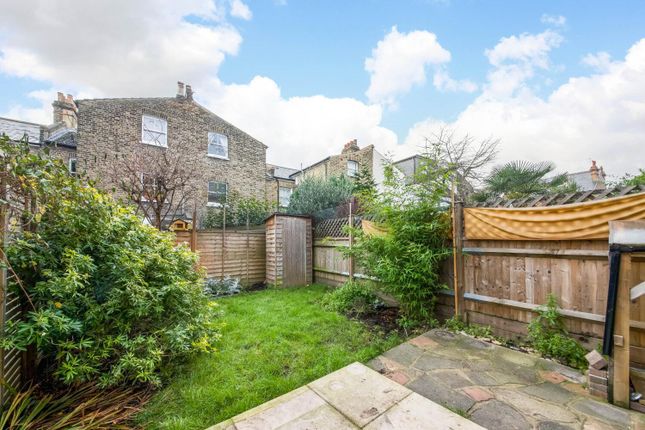5A, Tintagel Crescent, London photo 4