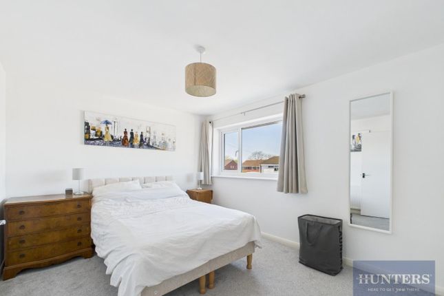 25, Atherstone Close, Cheltenham photo 4