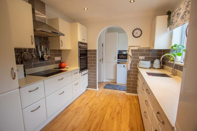 93 Thorne Farm Way, Ottery St Mary photo 4