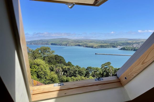 14, New Hill Villas, Goodwick photo 4