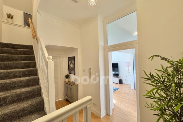 1/2, 19 Main Street, Dalry photo 3