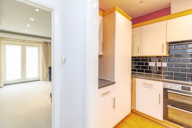 27, Cavan Way, Milton Keynes photo 4