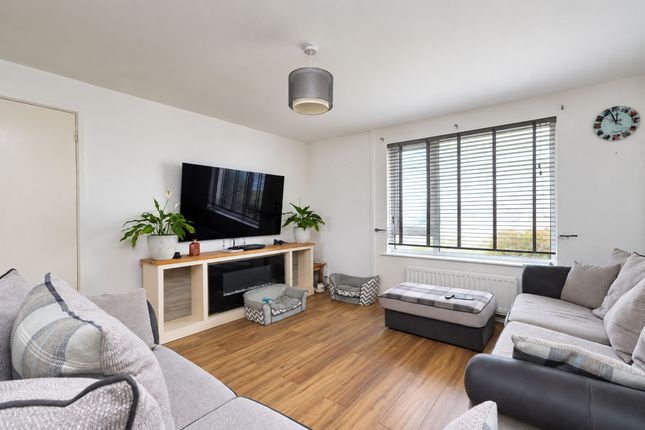 52 Sweet Briar Crescent, Newquay photo 2