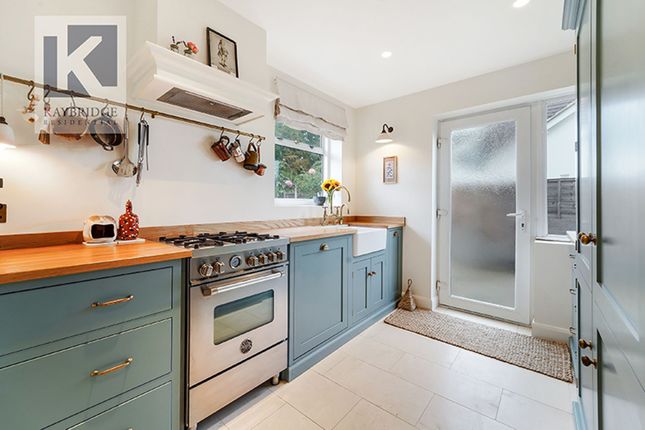35 Alsom Avenue, Worcester Park photo 3