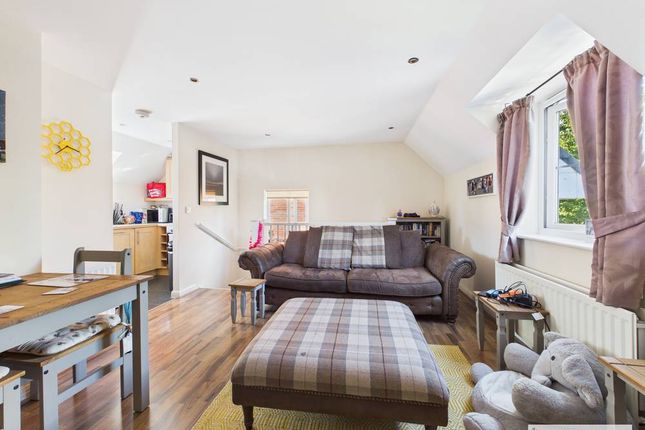 7 Appleyard Close, Appleyard Close, Cheltenham, Cheltenham photo 4