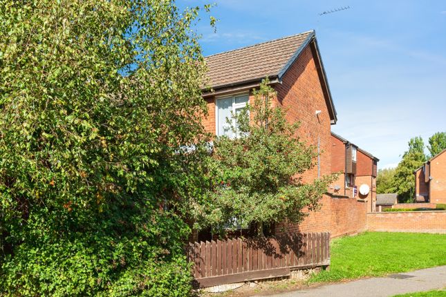 88, Braemar Gardens, Slough photo 4