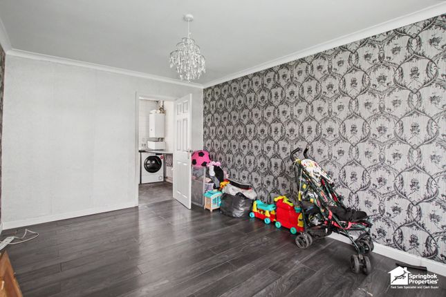 33, Ledbury Crescent, Stoke-on-Trent photo 4