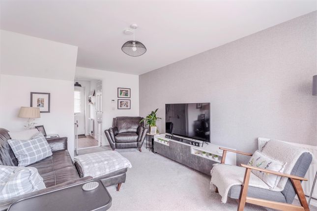 2, Renton Drive, Bathgate photo 4