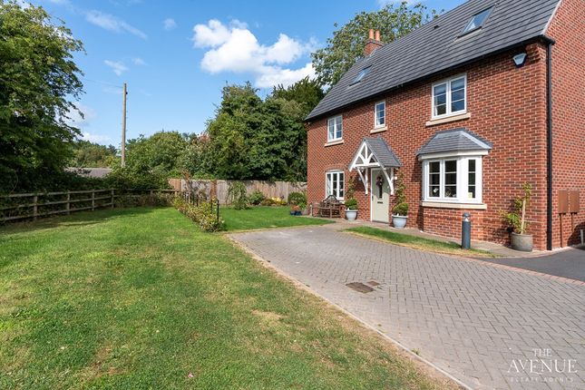 Thumbnail Detached house for sale in Hindlip Close, Doveridge, Ashbourne, Derbyshire