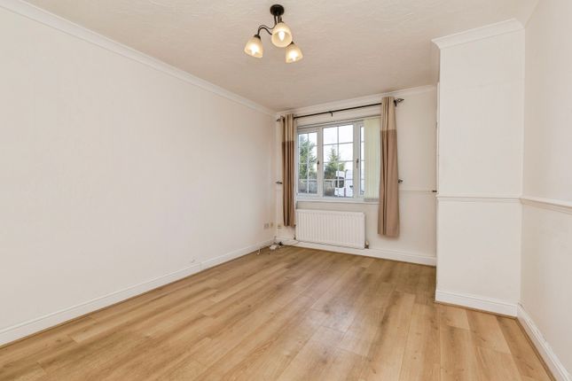 13, Monkside Close, Tyne and Wear photo 2