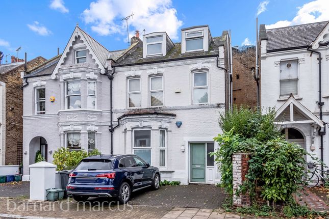 Thumbnail Flat for sale in Wellesley Road, London