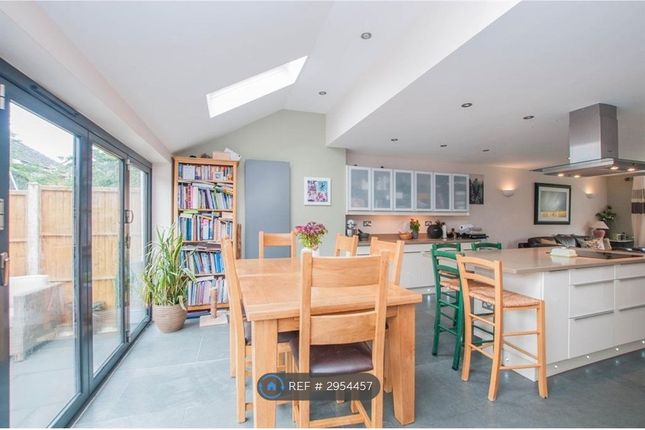 Bissley Drive, Maidenhead, Maidenhead photo 5