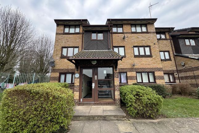 1-bed flat on 32, Harp Island Close, London, £269,950