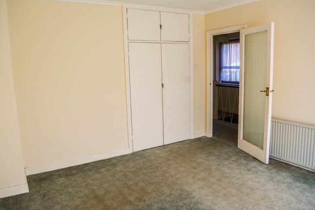 3 Bed End Terrace House For Sale In Blue Haze Avenue