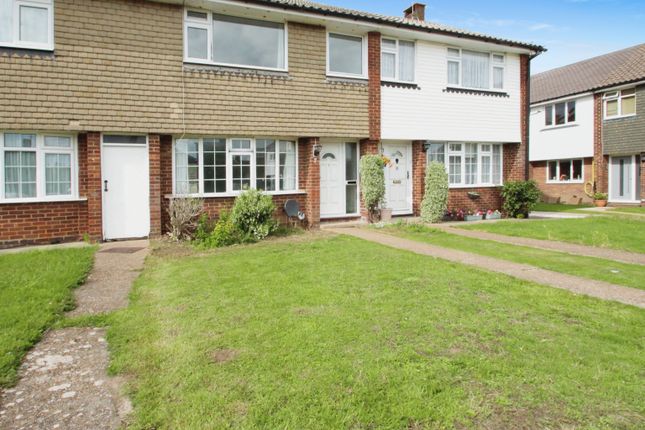 Terraced house to rent in Pilgrims Close, Worthing
