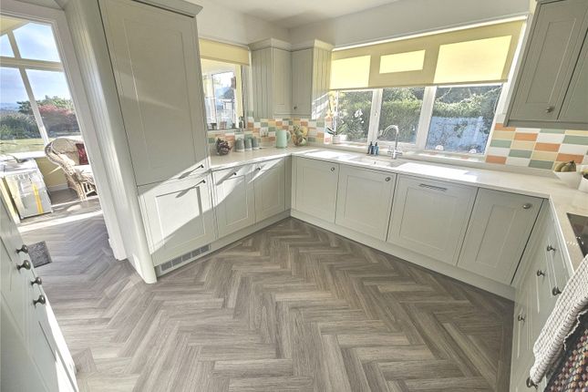 8, Winder Garth, Carnforth photo 4