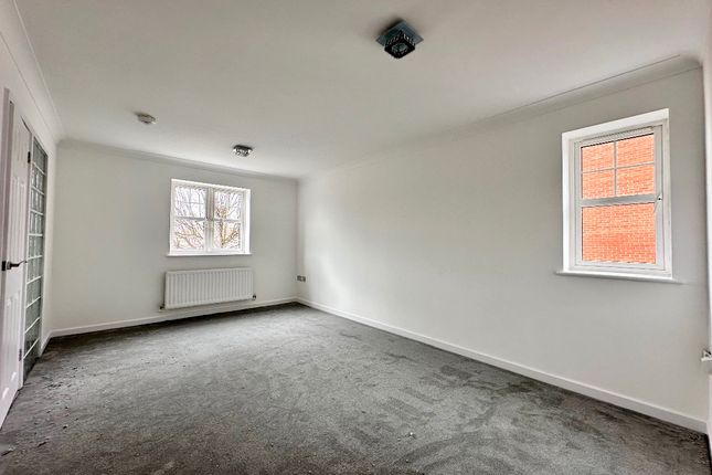 Flat for sale in Seymour Place, North Street, Hornchurch