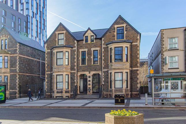 Flat to rent in Churchill Way, Cardiff