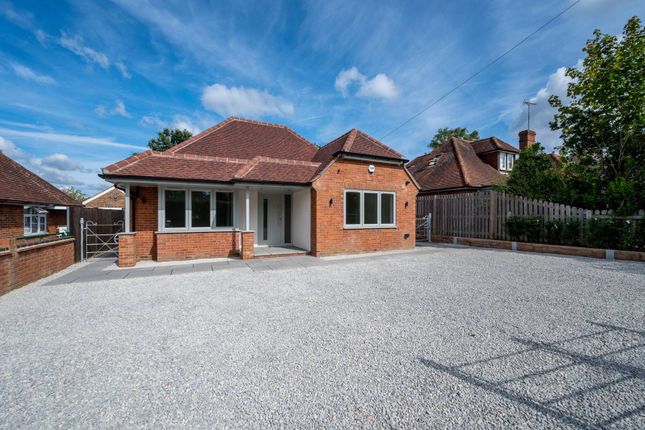 Bungalow to rent in Heath Rise, Ripley, Woking