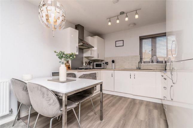 Flat Flat 5, 57, Santa Cruz Avenue, Milton Keynes photo 4