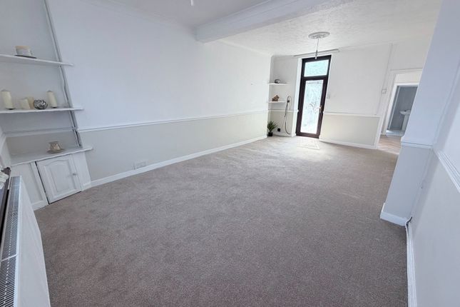 25, Exchange Street, Maesteg photo 3