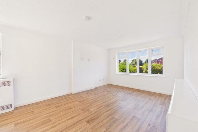 42, Glenfield Drive, Hull photo 3