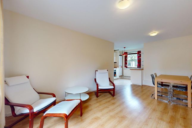 Flat to rent in Lorne Gardens, Holland Park Avenue