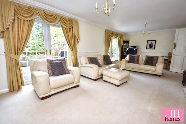 5, Croft Park Grove, Barrow-in-Furness photo 2