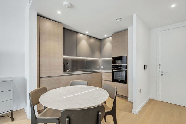 George Street, Vertus, London photo 3
