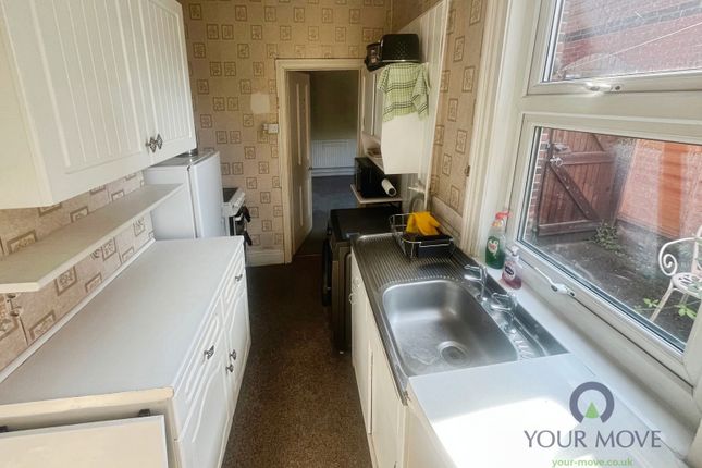 16, Barker Gate, Ilkeston photo 4