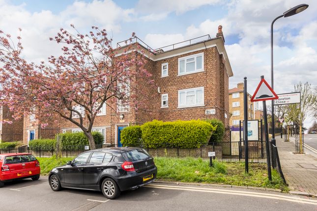 Thumbnail Flat to rent in Moreton Close, Hackney/ London