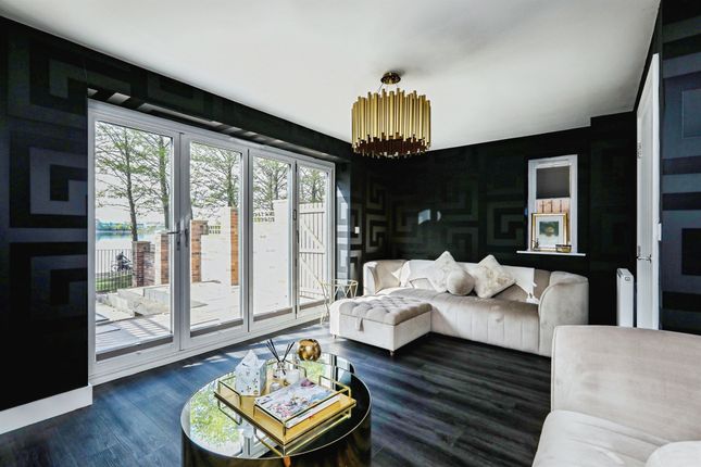 23, Lake View, Doncaster photo 2