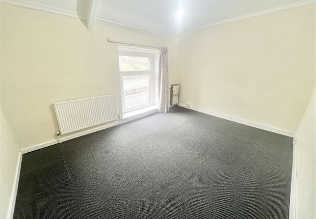 953, Carmarthen Road Fforestfach, Swansea photo 4
