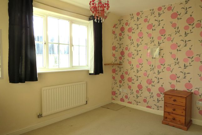 8, Cresscombe Close, Gillingham photo 5