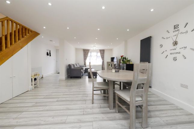 20, Roxborough Road, Harrow photo 3