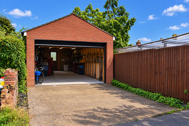 50, Wolverton Road, Milton Keynes photo 4