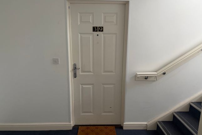39, Railway View, Cannock photo 4