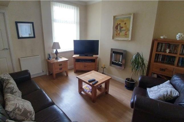 3, CAERPHILLY photo 3