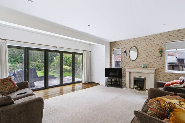 9 Hillfoot Crescent, Warrington photo 4