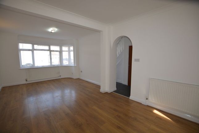12, Derwent Drive, Hayes photo 5