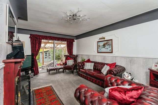 6, Daulwyn Road, Flintshire photo 4
