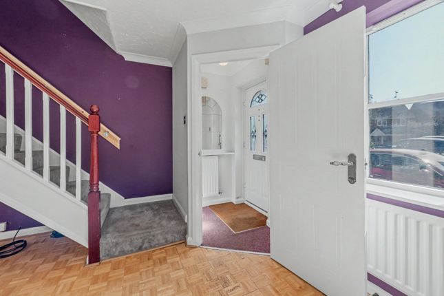 24, Eldergrove, Farnborough photo 2