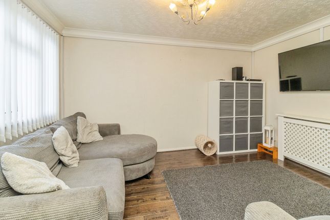 262, Farthing Grove, Milton Keynes photo 4