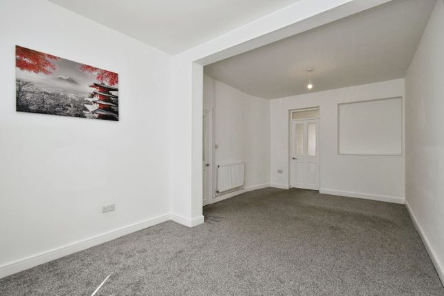 Tanybryn Place, Merthyr Tydfil photo 4