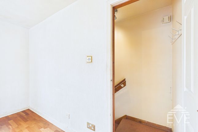 14, Fortingall Place, Glasgow photo 2