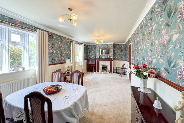 17, Stony Lane, Holmfirth photo 4