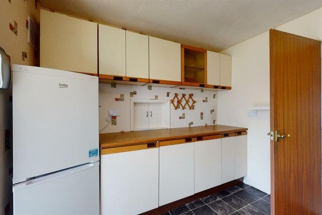 5, Mill Close, Dover photo 4
