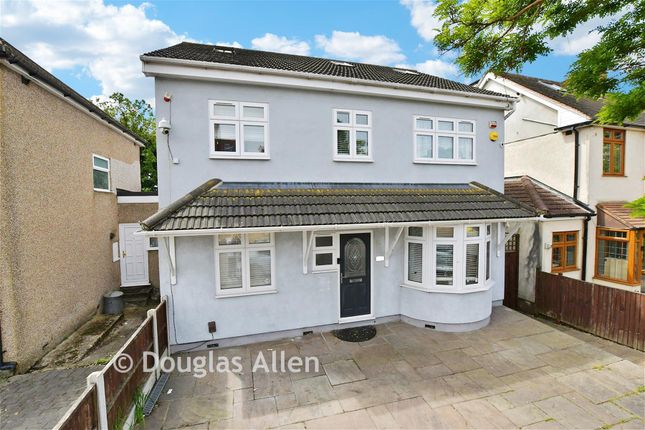 65, Hillview Avenue, Hornchurch photo 4