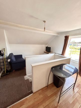 132B, Barnsley photo 5