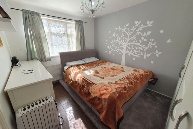 Property to rent in Stonesby Avenue, Leicester